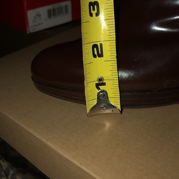 Nine West size 10 Chocolate Brown Patent  leather platform booties - Picture 9 of 11